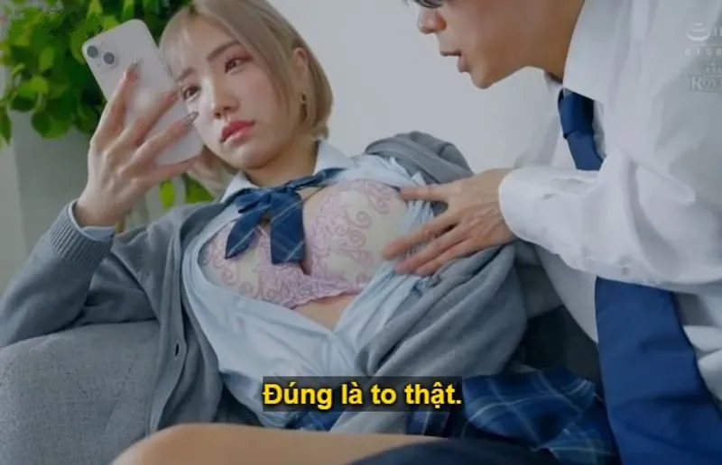 Cô học trò băng giá vô cảm, chỉ cần tiền là anh tha hồ muốn làm gì với em cũng được.